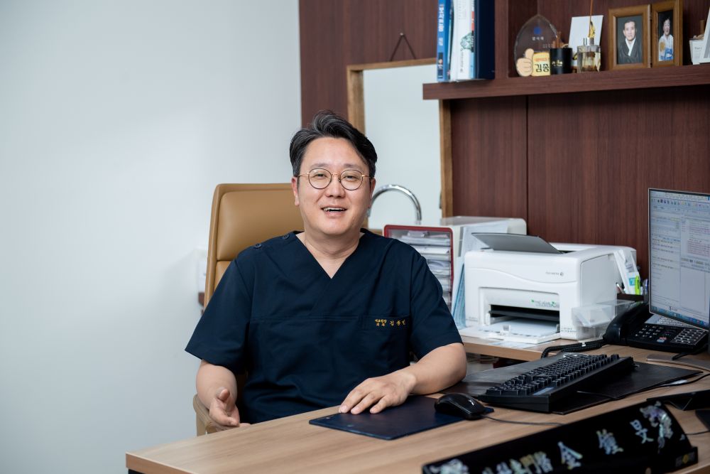 [증례] 갑상선암 전절제 수술 후 음성클리닉 치료를 병행해 다시 찾은 목소..